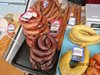 На универсальной ярмарке в Керчи продавали колбасные изделия неизвестного происхождения